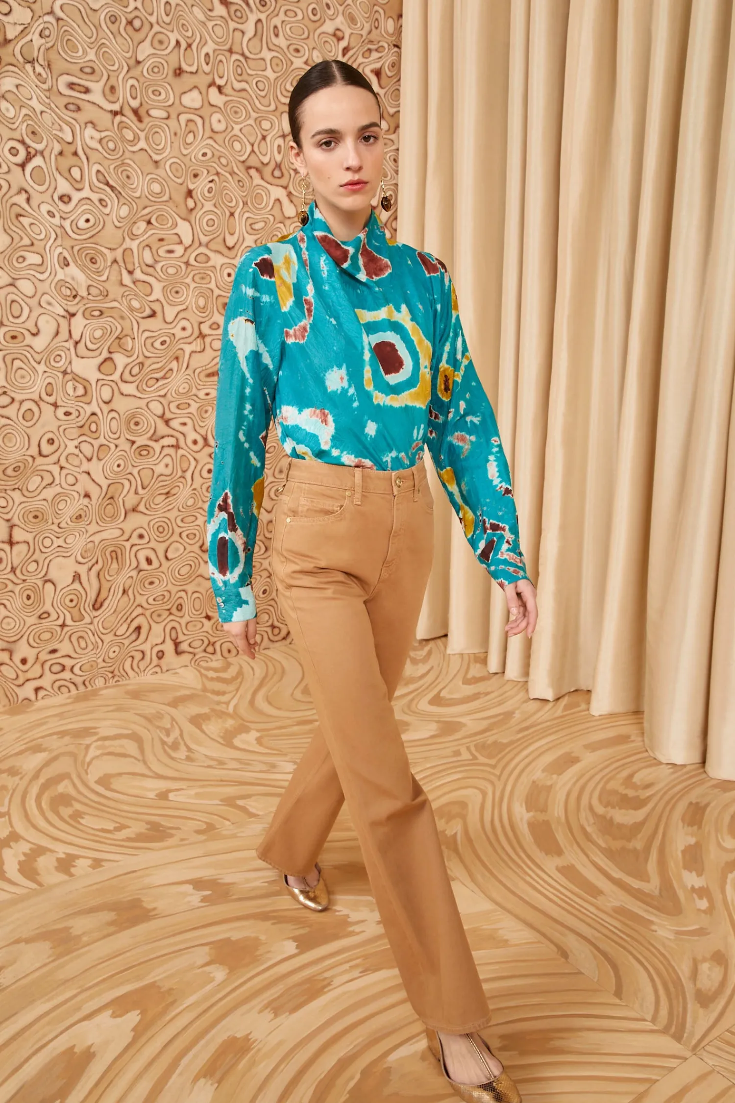 albia_blouse_3.webp Albia Blouse<Ulla Johnson Shop