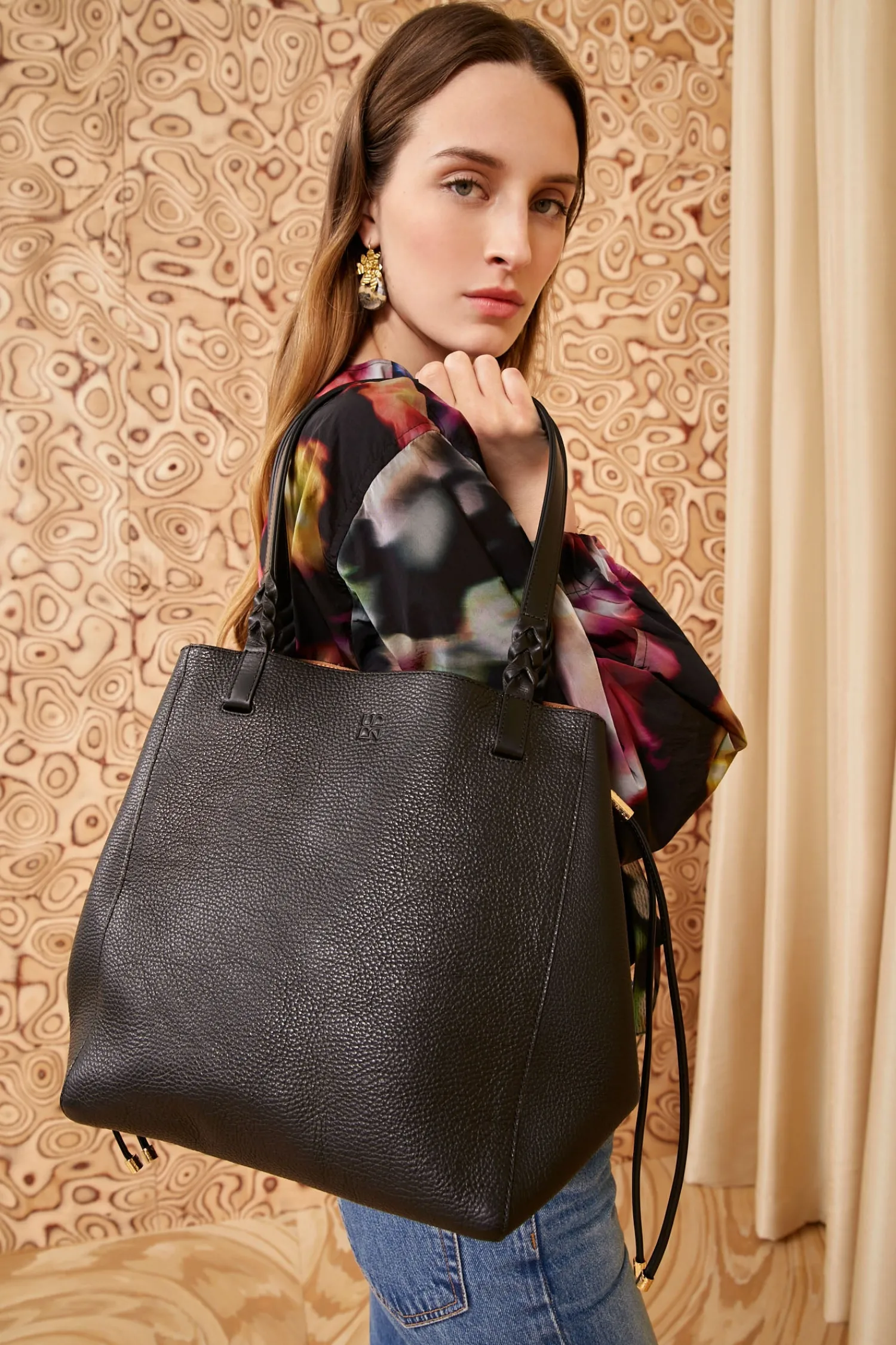 alma_everyday_tote_1-2.webp Alma Everyday Tote<Ulla Johnson Shop