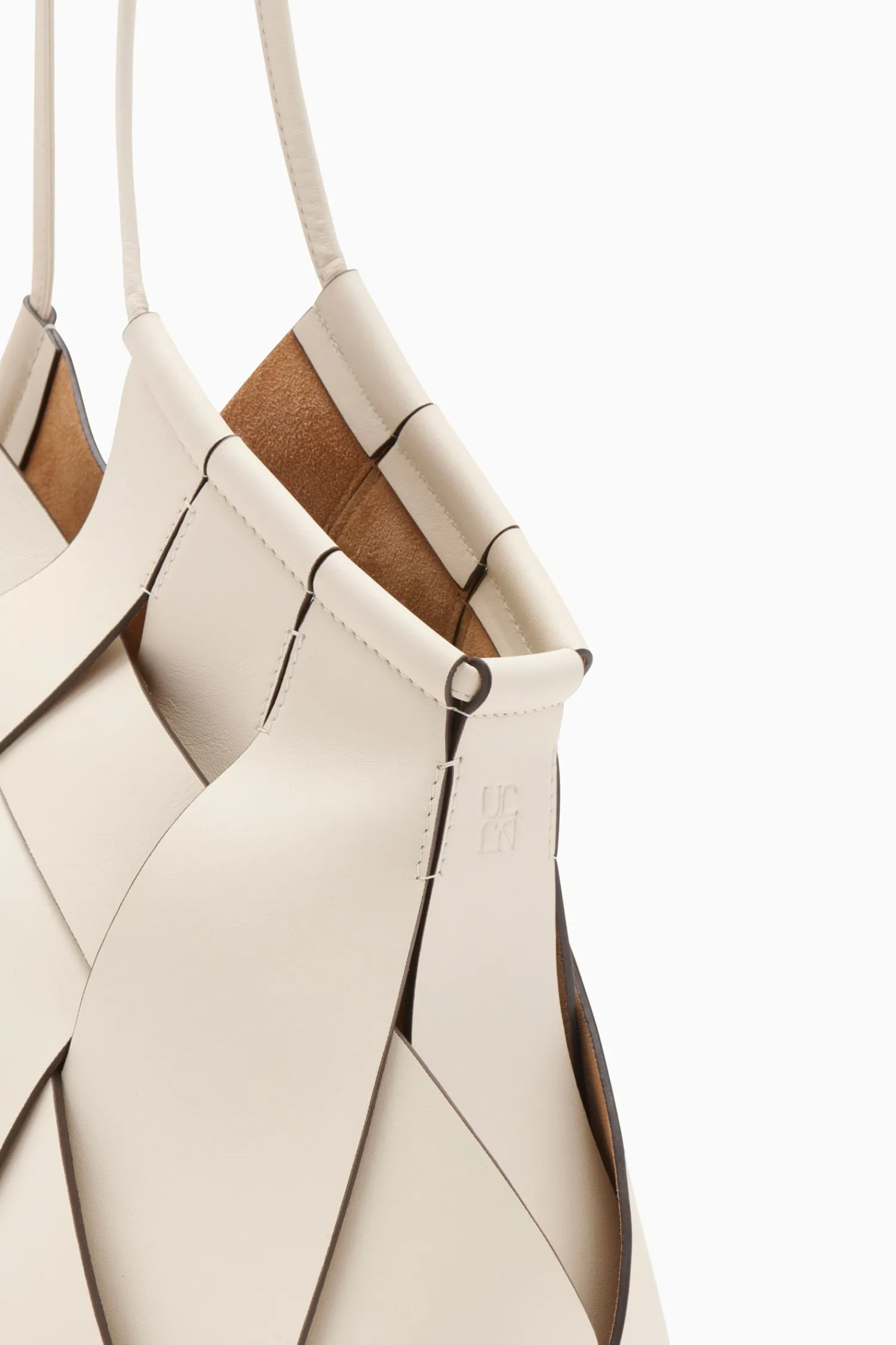 charlotte_woven_large_tote_2.webp Charlotte Woven Large Tote<Ulla Johnson Fashion