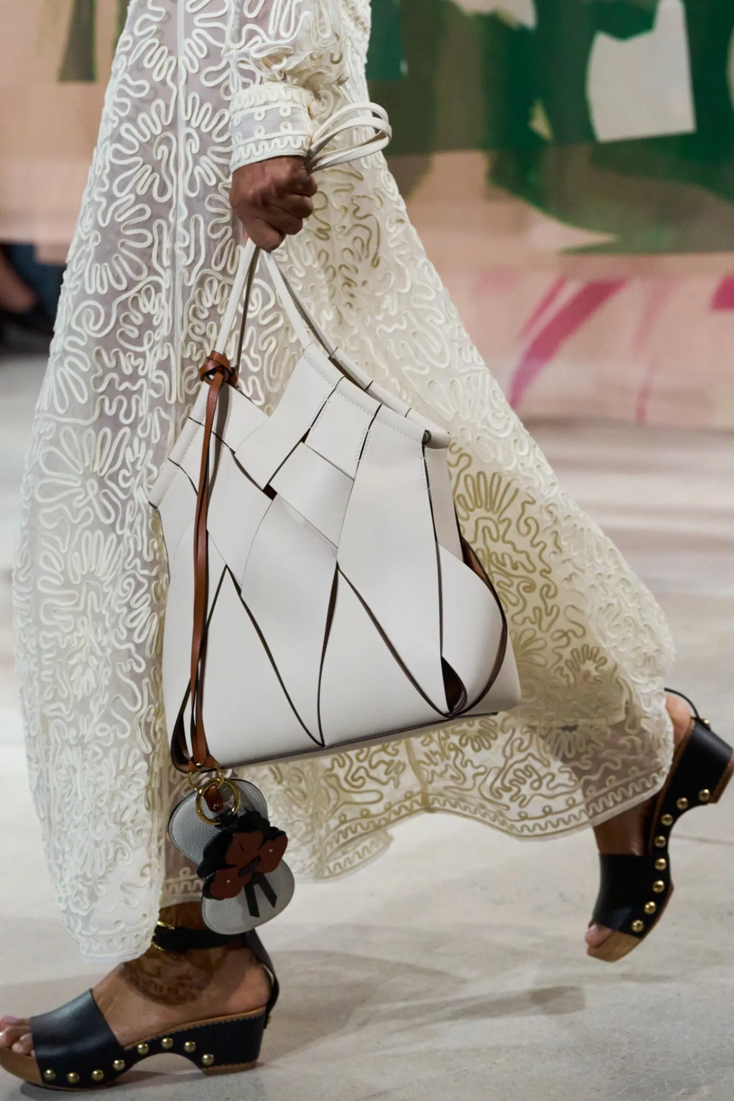 charlotte_woven_large_tote_4.webp Charlotte Woven Large Tote<Ulla Johnson Fashion