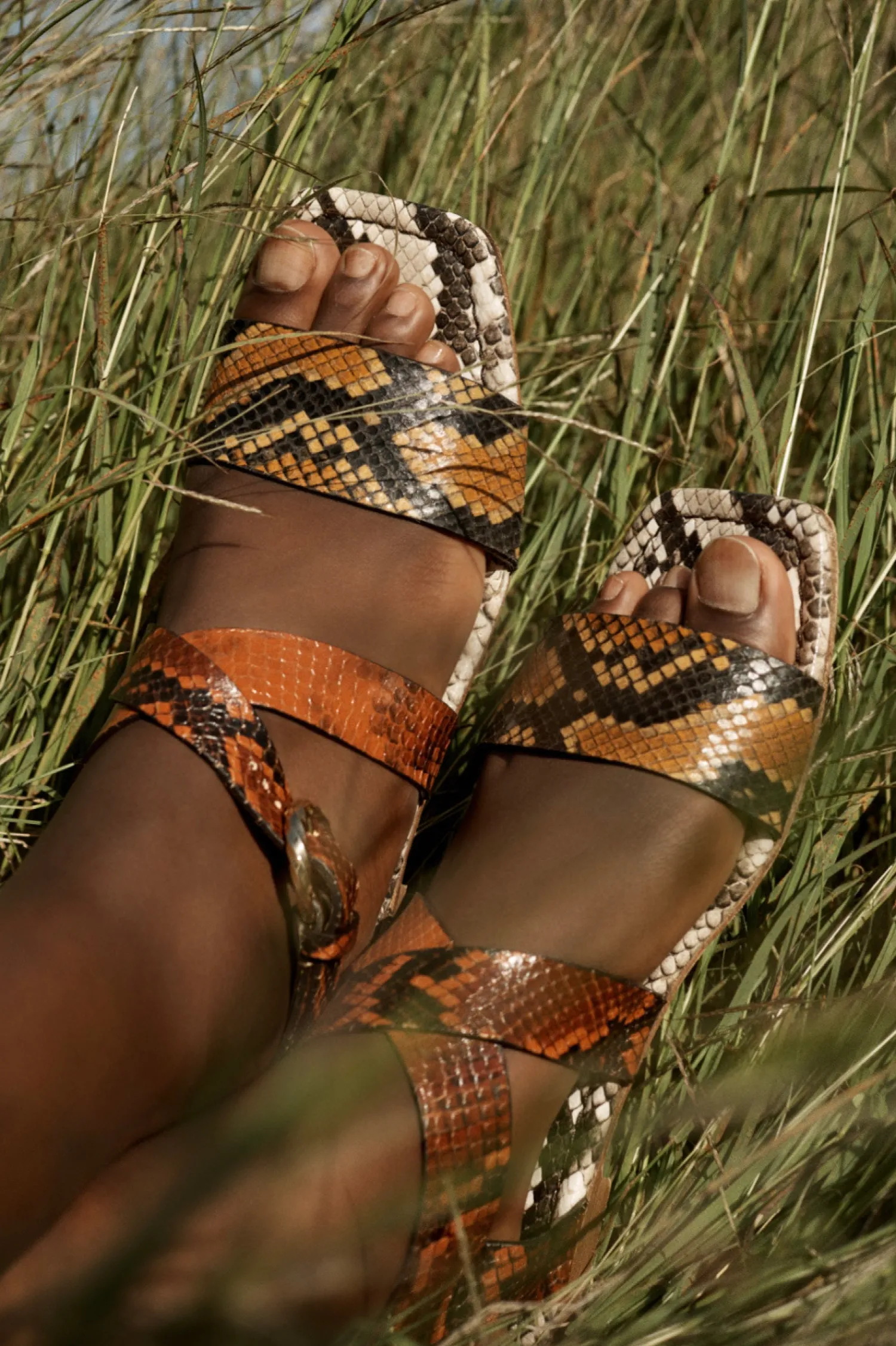 iyla_flat_1.webp Iyla Flat<Ulla Johnson Hot