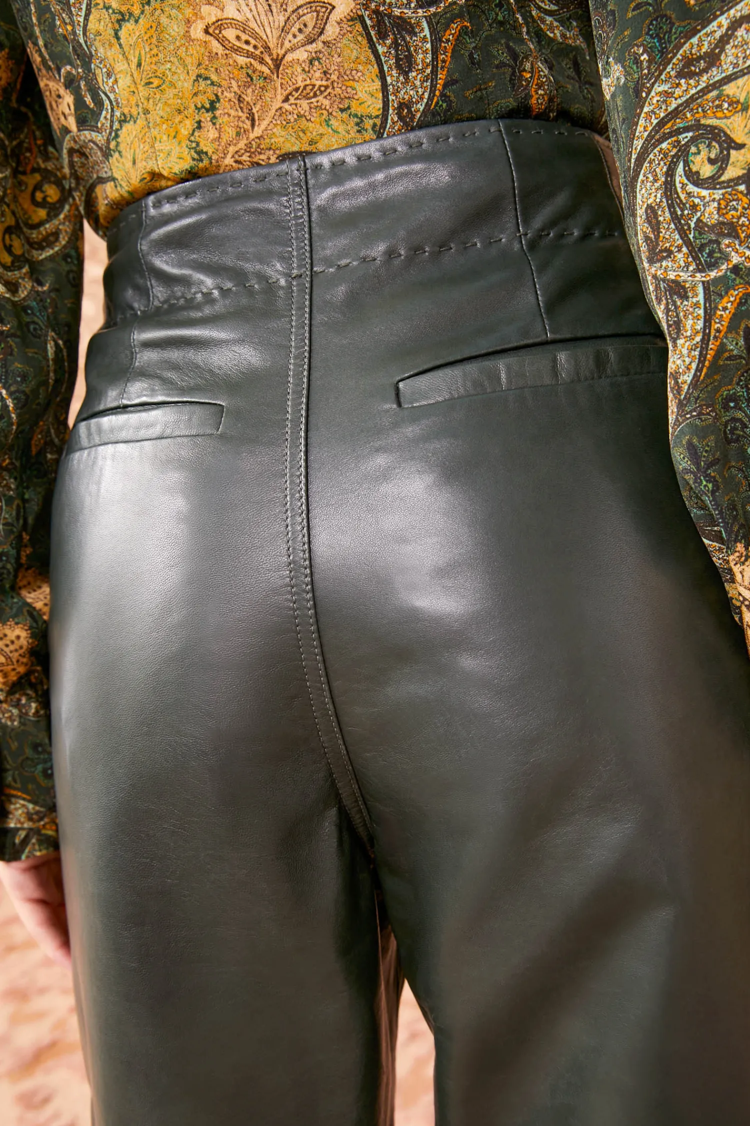 lotti_pant_3-1.webp Lotti Pant<Ulla Johnson Fashion