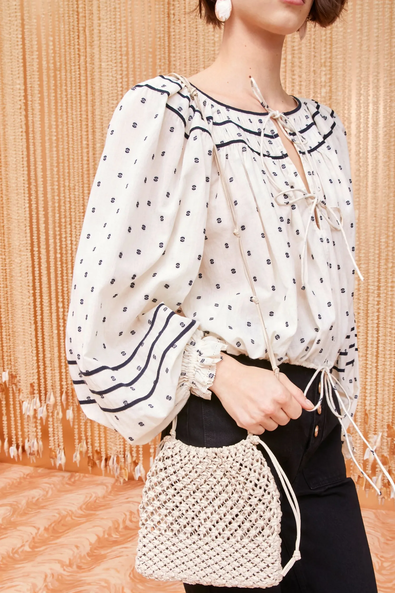 tulia_knotted_crossbody_1.webp Tulia Knotted Crossbody<Ulla Johnson Best Sale